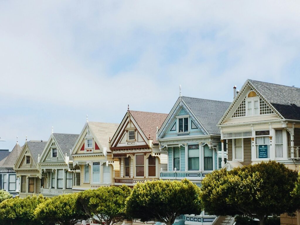 Key mistakes to avoid when selling a probate property for a successful transaction.